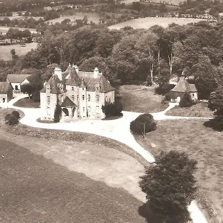 Prázdninový dům Chateau De Montbrault *