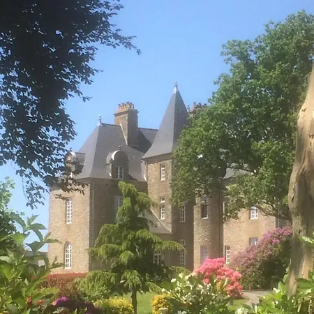 Chateau De Montbrault Prázdninový dům